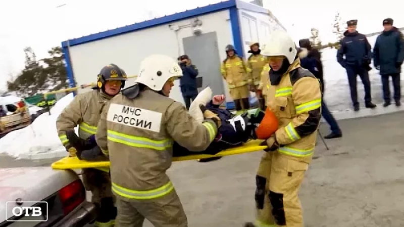 Без комментариев: эпичные кадры с областных соревнований МЧС России по Свердловской области