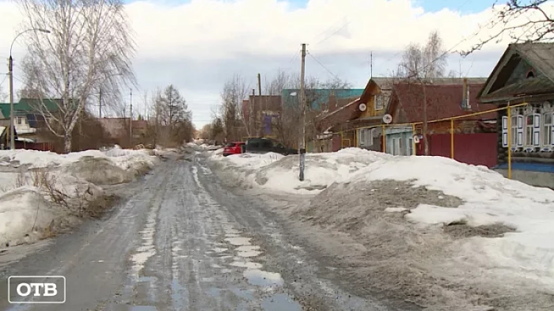 В Берёзовском две девочки босиком сбежали от мам, затеявших пьяную драку