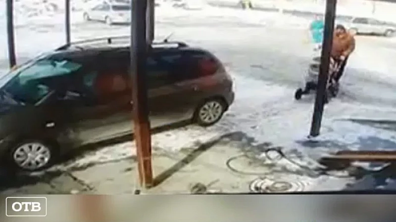 В Верхней Пышме семейная пара подобрала в автосервисе 67 000 рублей