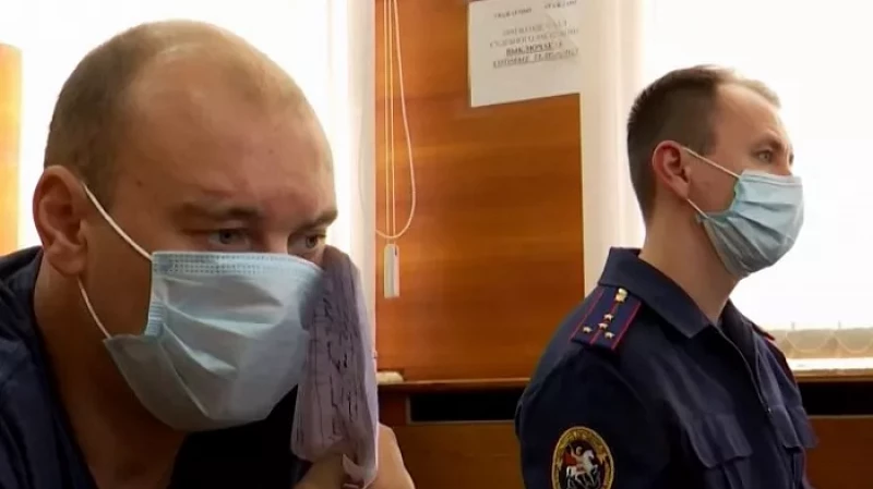 Свердловскому бизнесмену, избившему свою жену, грозит до 12 лет лишения свободы