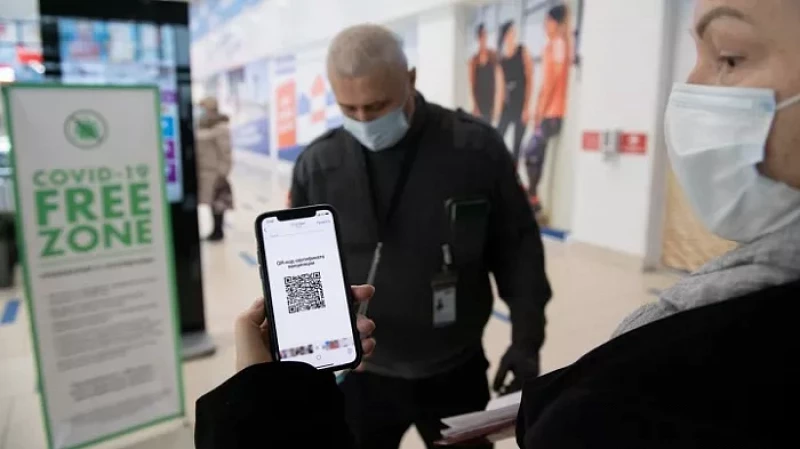 Конец запретам: в Свердловской области отменили антиковидные ограничения