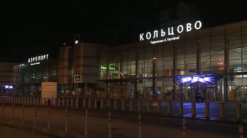 «До России добрались!» В Кольцово приземлился рейс с пассажирами, застрявшими в Дубаи