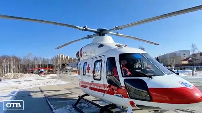 Медики Центра медицины катастроф провели для детсадовцам онлайн-экскурсию по вертолёту