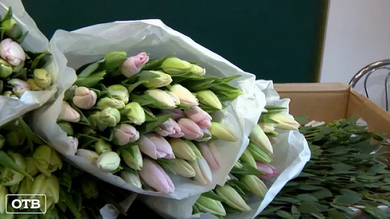 Санкции в действии: 95 тонн цветов не прилетят из Нидерландов в Екатеринбург к 8 марта