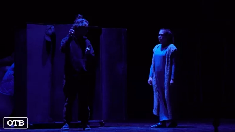 Студенты ЕГТИ готовятся к премьере загадочного спектакля «Вещба»