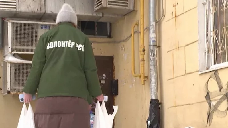 Уральские волонтёры отмечают свой праздник на посту