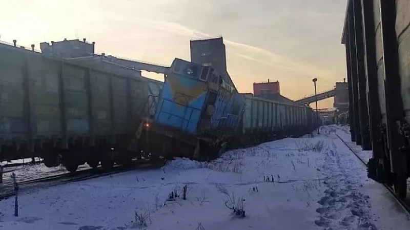 На территории Нижнетагильского металлургического комбината столкнулись два поезда