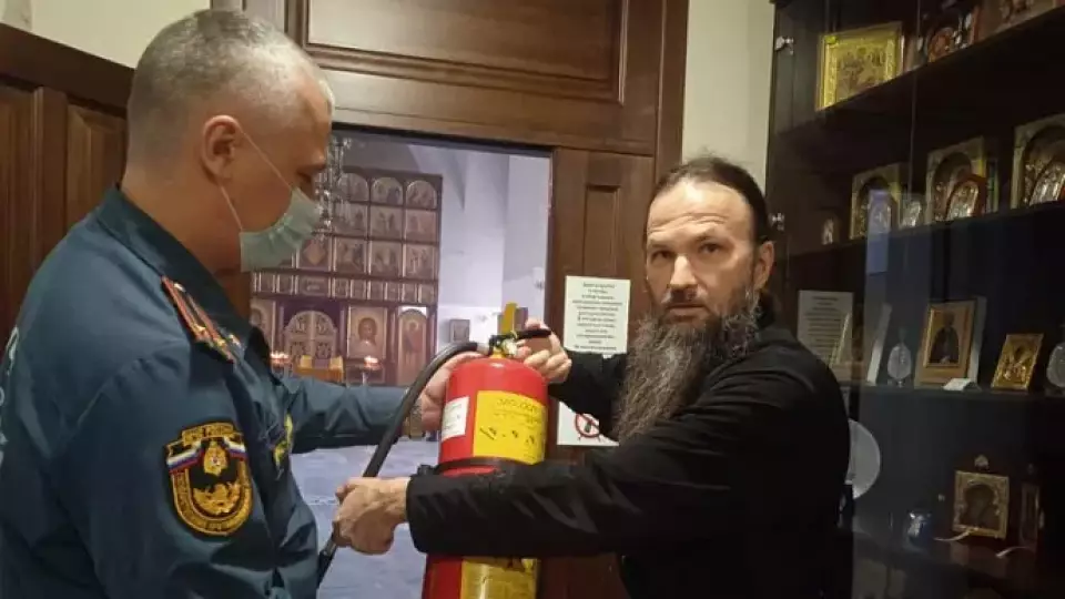 Безопасное Рождество: на праздничных богослужениях будут дежурить 441 сотрудник МЧС