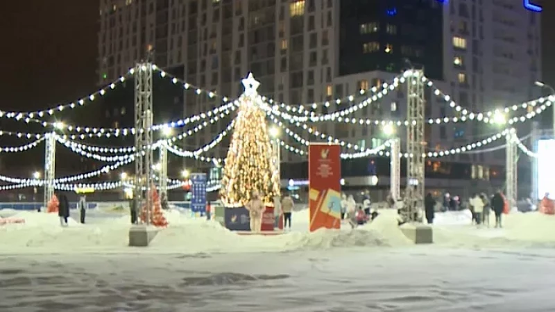 Талисманы Всемирных студенческих игр встали на коньки