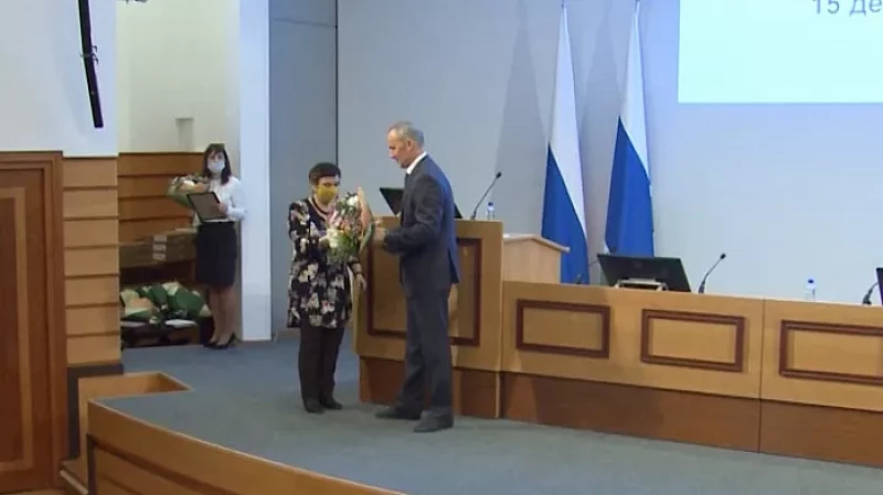 Представители национальных организаций получили губернаторские награды