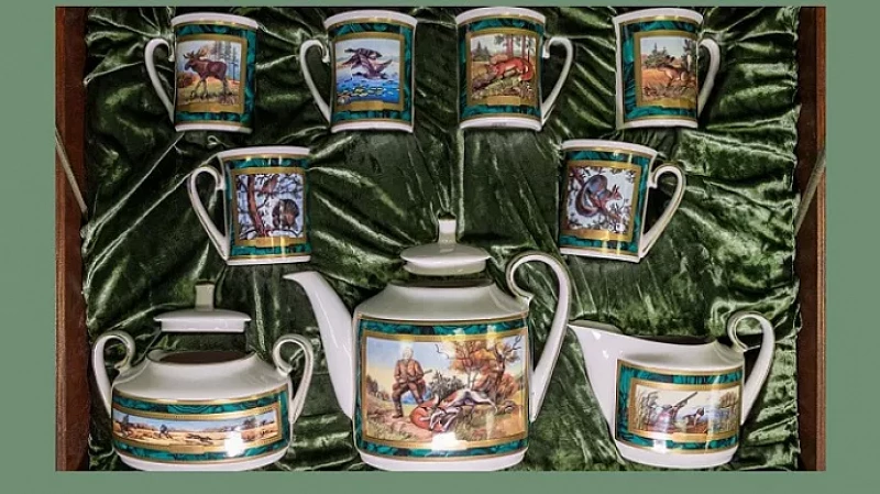 «Екатерининская Ассамблея – 2021»: губернаторский чайный сервиз за 42 млн рублей