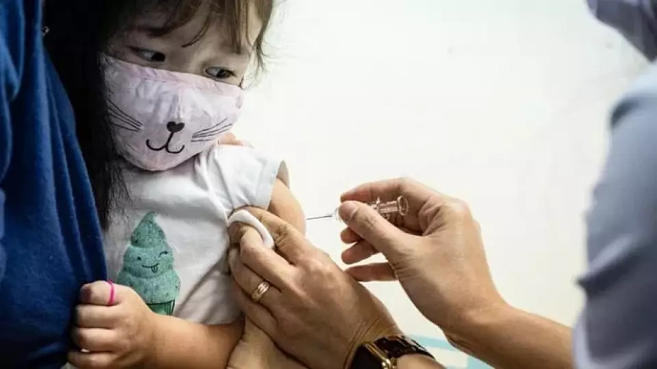 Вакцинация школьников и календарь обязательных прививок от COVID-19