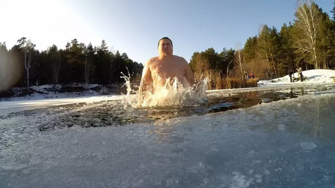 Утяжеление водных процедур: насколько легче штанга в -20С