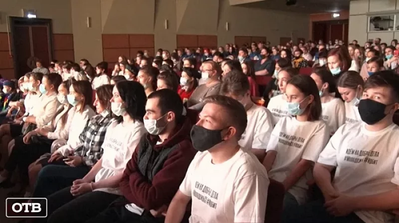 В Ирбите волонтерам вручили награды в честь Международного дня добровольца