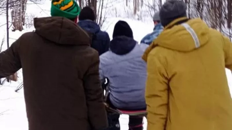 Уральские росгвардейцы спасли от смерти туриста: он сорвался со скалы