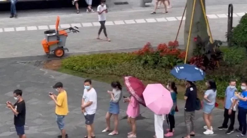 QR-коды на входе в жилые дома: как живут с COVID-19 в Китае