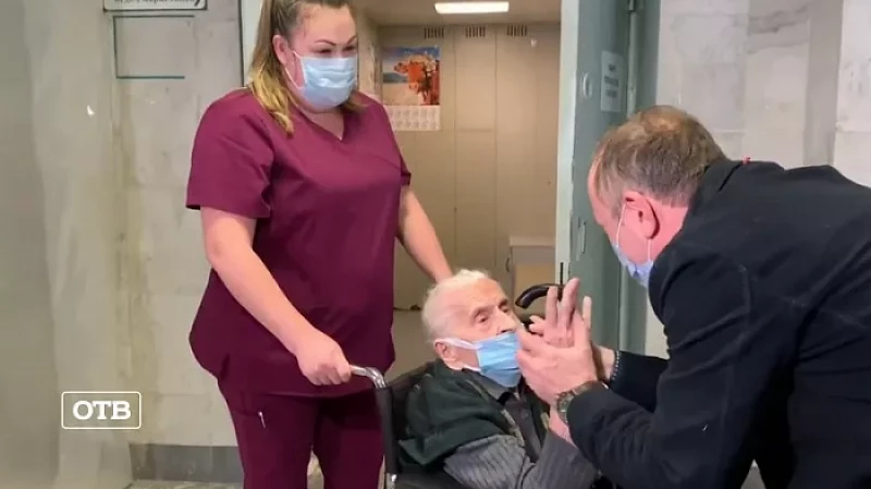 Врачи 40-й больницы спасли 103-летнюю екатеринбурженку с ковидом