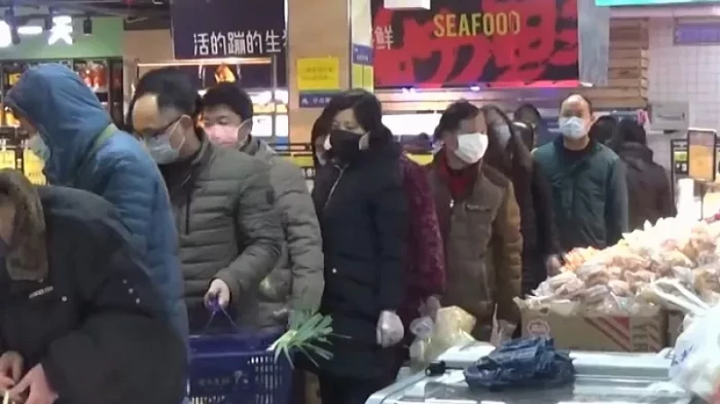 Жизнь по QR-коду: как борются с COVID-19 в Китае