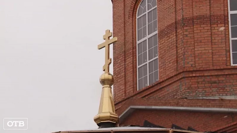 Храм в Нижних Сергах возвращается к былому величию