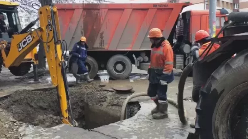 Это не авария: министр ЖКХ прокомментировал ночной потоп на Малышева в Екатеринбурге