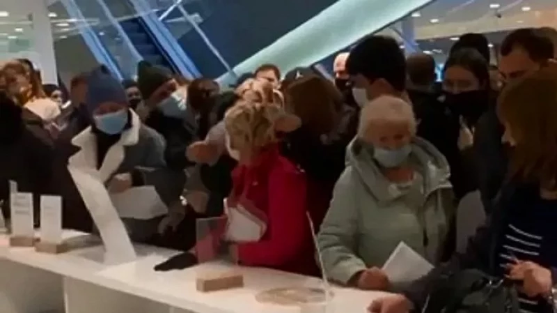 За QR-кодом необязательно ехать в «Мегу»: список пунктов, где можно привиться от COVID-19