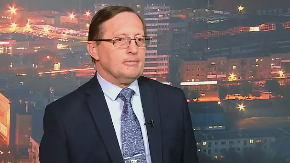 Уральских школьников не отправят на каникулы раньше срока