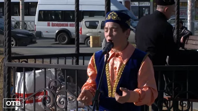 В Екатеринбурге открыли памятник татарскому поэту Мусе Джалилю