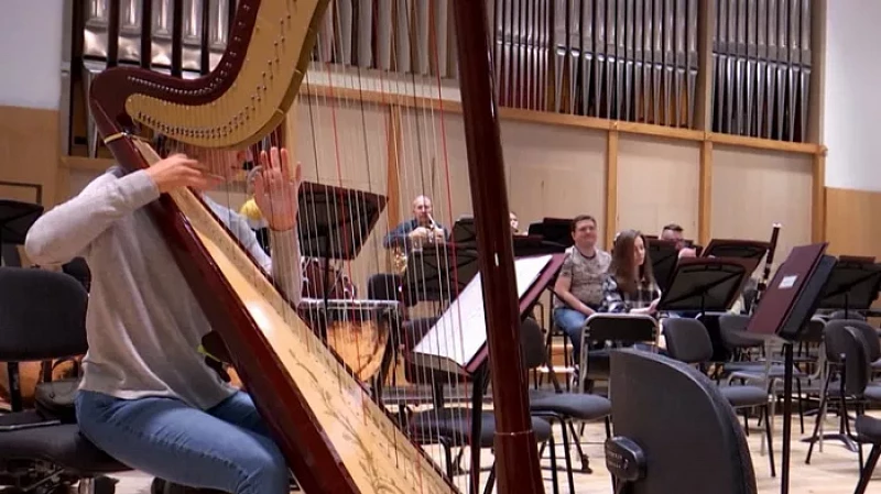 Филармония готовит инструменты к новому музыкальному сезону по всему региону