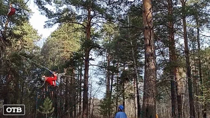 «В Берёзовском самолёт столкнулся с НЛО и разбился»