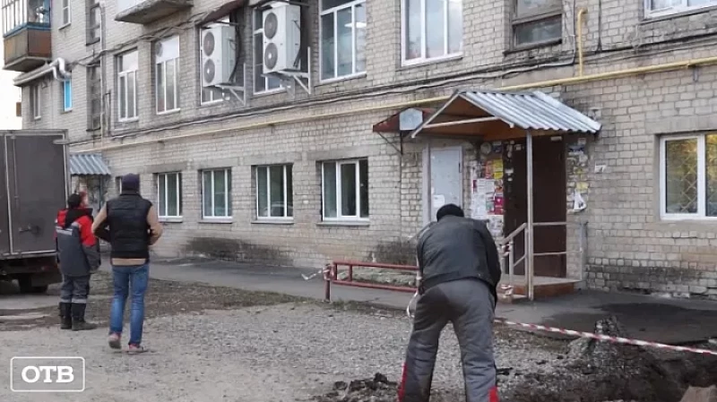 В Каменске-Уральском мужчина открыл стрельбу по коммунальщикам