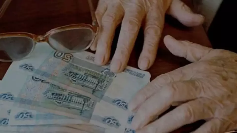 Владимир Путин пообещал пенсионерам повысить пенсии