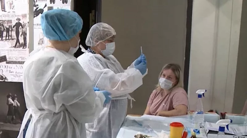 В свердловском оперштабе рассказали, почему умер привитый от COVID-19 пациент