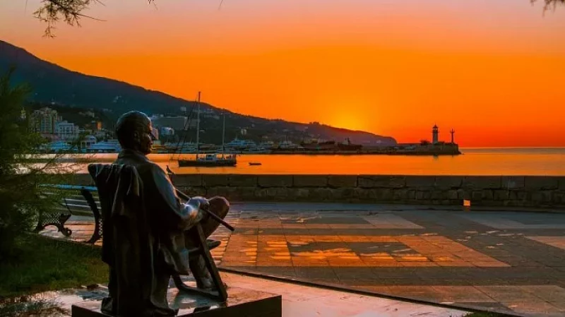 Бархатный сезон: забронировать путёвку в санаторий Краснодарского края