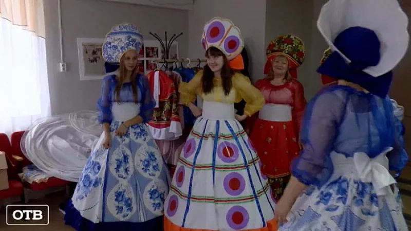 В селе Костино Алапаевского района работает театр моды «Деревенские традиции»