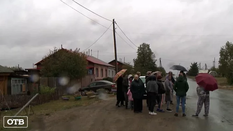 В деревне Чернобровкина отменили единственный автобусный маршрут до школы