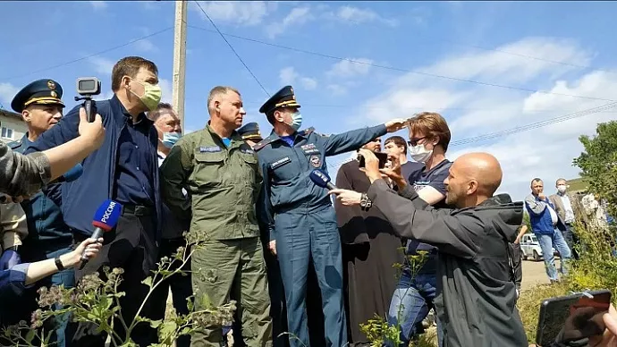 Евгений Куйвашев выразил соболезнования в связи с гибелью главы МЧС Евгения Зиничева