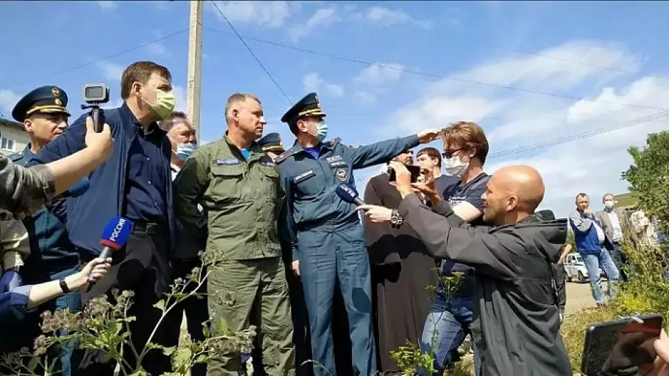 Евгений Куйвашев выразил соболезнования в связи с гибелью главы МЧС Евгения Зиничева