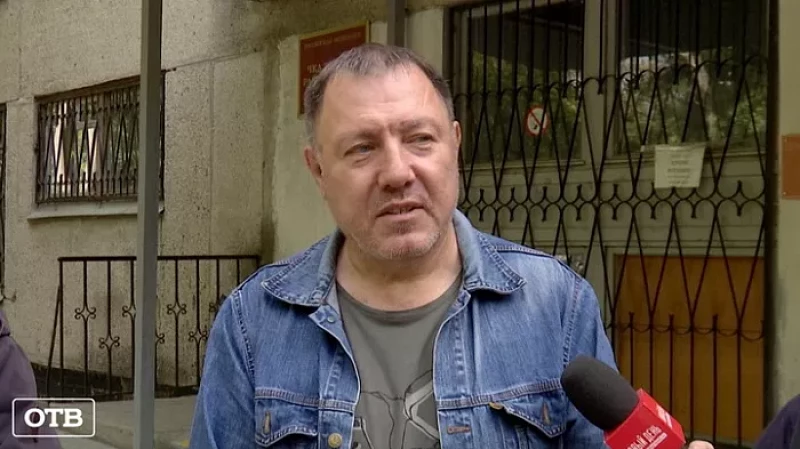 Екатеринбургский суд назначил дополнительную экспертизу песен Костюшкина и Монеточки