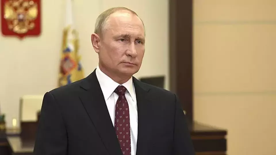 Владимир Путин подписал указ о выплате пенсионерам