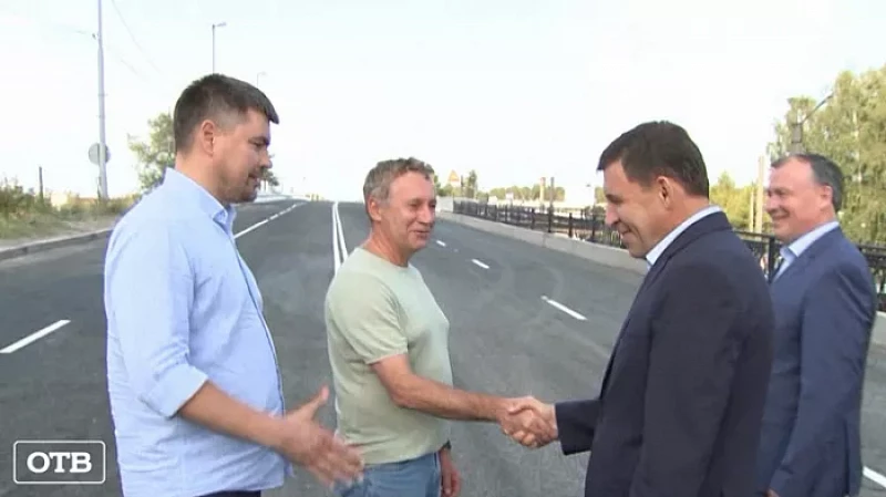 Движение по Блюхеровскому мосту в Екатеринбурге открыли на неделю раньше срока