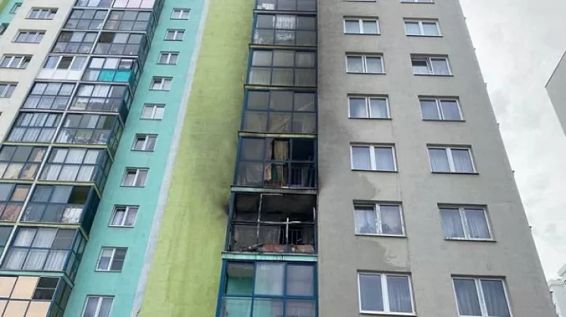 Пожарные спасли из горящего дома в Академическом 34 человека