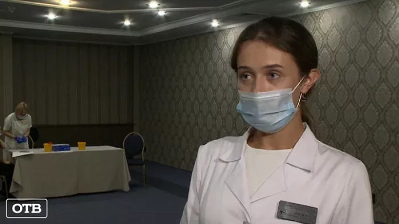 Больше тысячи работников екатеринбургских отелей сделали прививку от ковида