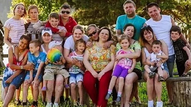 Семье погорельцев из Кушвы с 11 детьми выделят новое жильё