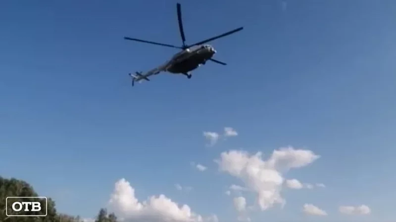 Жительницу мансийского поселка Ушма на вертолете экстренно доставили в больницу