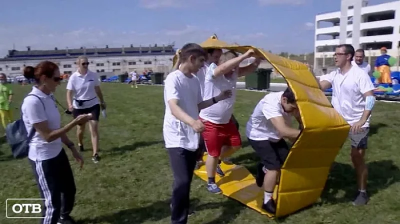 В Верхней Пышме металлурги отметили профессиональный праздник «Элемпиадой»