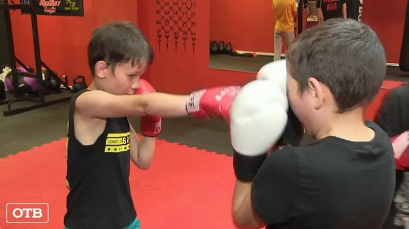 «Приходи на тренировку» с Сергеем Чепиковым: тайский бокс