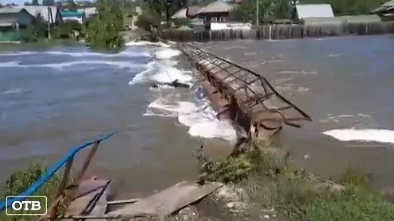 Из-за сильных дождей в Свердловской области эвакуируют два детских лагеря