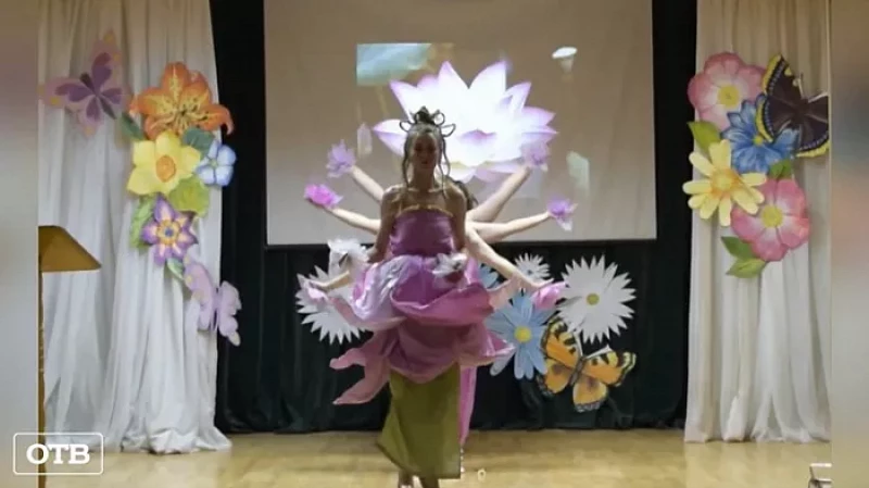 В Краснотурьинской женской колонии прошел конкурс красоты «Вальс цветов»