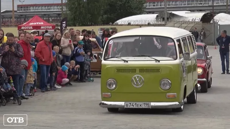 В Верхней Пышме прошла гонка винтажных автомобилей «Кубок Урала по ретроралли»