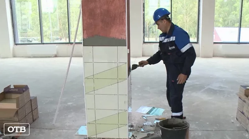 130 строителей приняли участие в конкурсе профмастерства